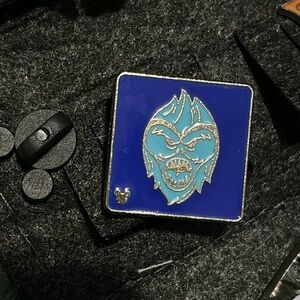 Disney expedition Everest hidden Mickey pin